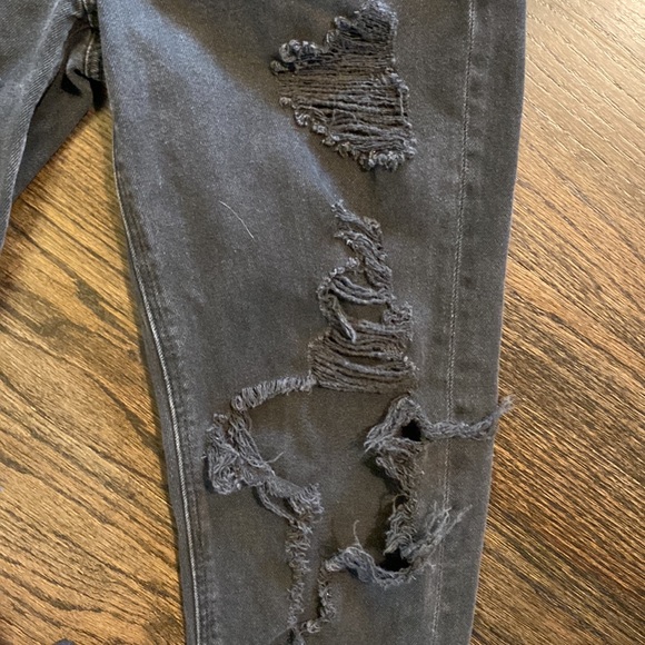 American Eagle Black Distressed Mom Jeans 00 EUC - Picture 3 of 12